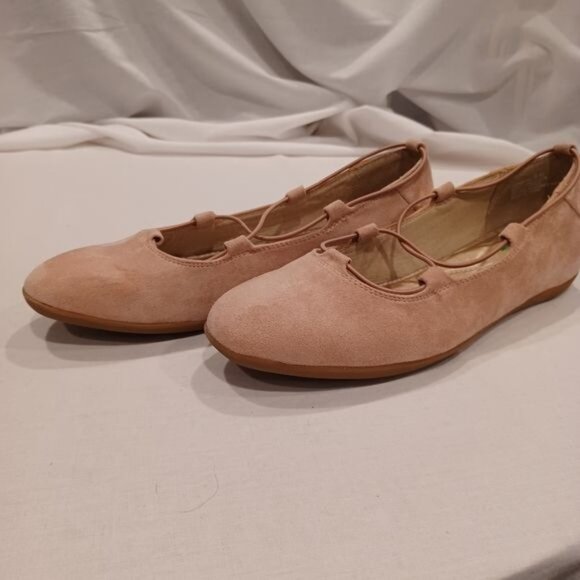 Baretraps Womens Ballet Flats With Criss Cross Elastic Straps Foam Insole Light - Picture 7 of 8